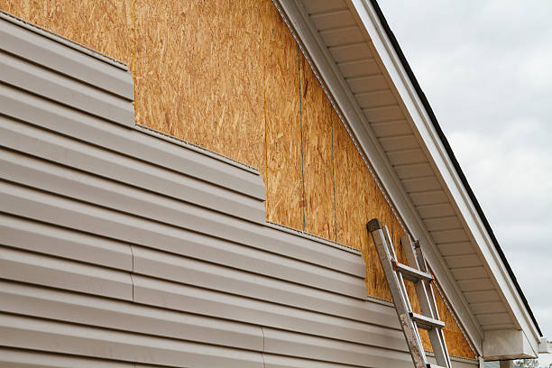 24/7 Emergency Vinyl Siding experts in Keenesburg, CO